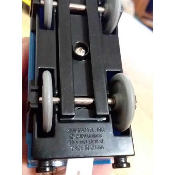 Thomas Track Master Train Car 2009 Blue Mattel Thomas and Friends Blue Fish Car - Picture 7 of 7